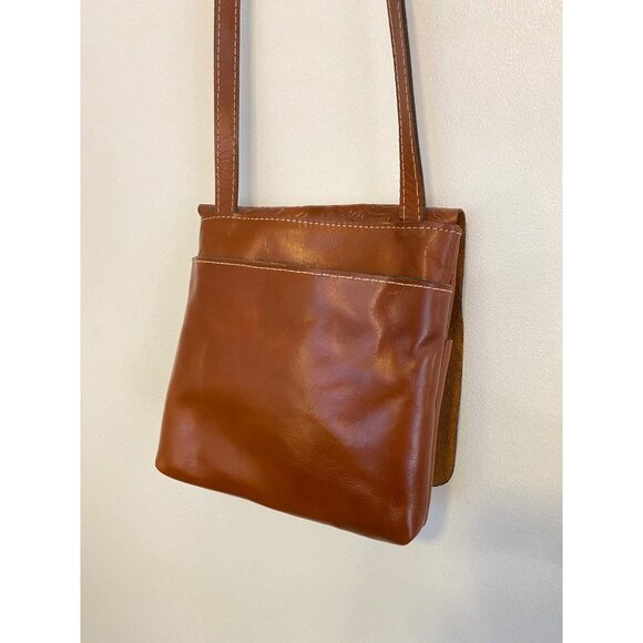 Patricia Nash Handcrafted Genuine Leather Crossbody Bag With Embossed Floral - Picture 3 of 8